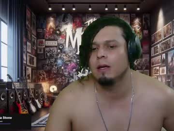 Chinoroz Chaturbate stream image from May 21, 2025