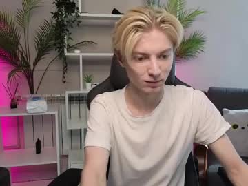 Fiachand Chaturbate stream image from May 21, 2025