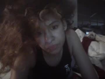 Im_Elliana Chaturbate stream image from May 21, 2025