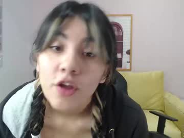 Lia_Hank_Ch Chaturbate stream image from May 21, 2025