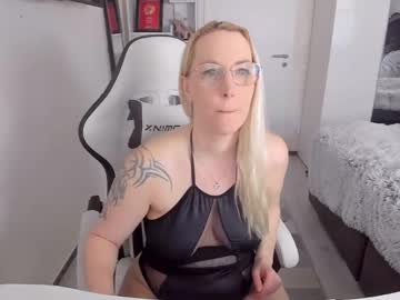 Sallysecret Chaturbate stream image from May 21, 2025