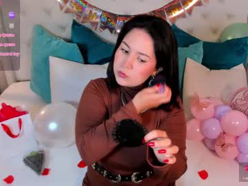 Zoes_Mile Chaturbate stream image from May 21, 2025