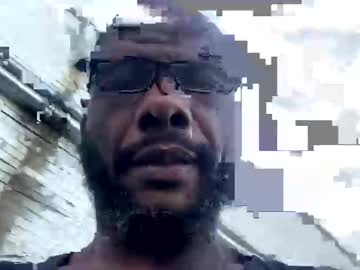 Mrgoodhands2ya Chaturbate stream image from May 21, 2025