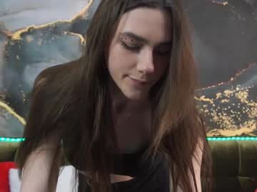 Feral_Flower_ Chaturbate stream image from May 21, 2025