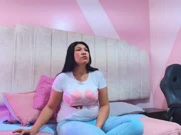 Lucyylove__ Chaturbate stream image from May 21, 2025