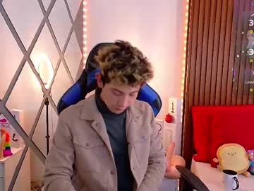 Naughty__Chris Chaturbate stream image from May 21, 2025