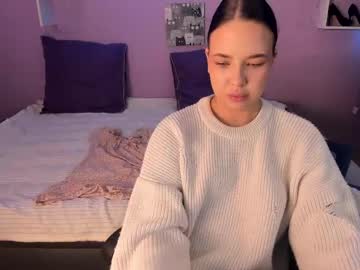 Alisasteele Chaturbate stream image from May 21, 2025