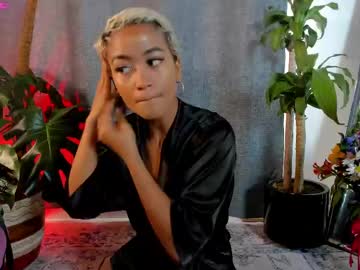 Julieta__Cooper Chaturbate stream image from May 21, 2025