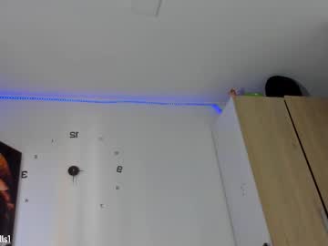 Kortneyhills Chaturbate stream image from May 21, 2025