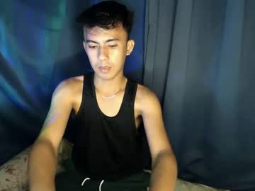 Lovetosuckxox Chaturbate stream image from May 21, 2025