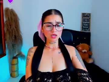 Luanabonasx Chaturbate stream image from May 21, 2025