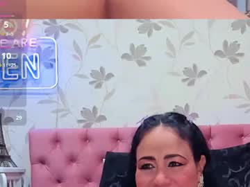 Samantadark Chaturbate stream image from May 21, 2025