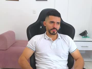 Alejandroo_7 Chaturbate stream image from May 21, 2025