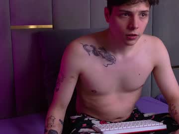 Kith_Foster Chaturbate stream image from May 21, 2025