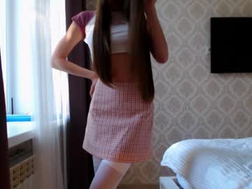 Keep_Me_Closer Chaturbate stream image from May 21, 2025