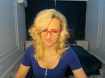 Museofstage Chaturbate stream image from May 21, 2025