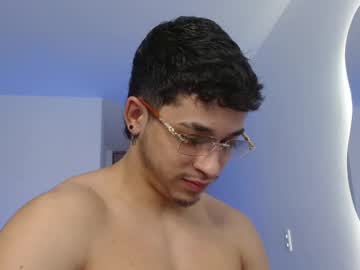 Adamkeith_1 Chaturbate stream image from May 21, 2025