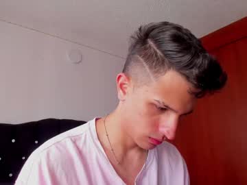 Kevin_Ahs1 Chaturbate stream image from May 21, 2025