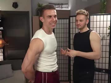 Muscularfriend Chaturbate stream image from May 21, 2025