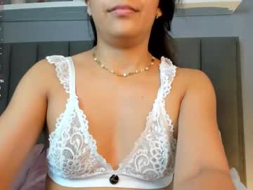Casandra_Ballesteros Chaturbate stream image from May 21, 2025