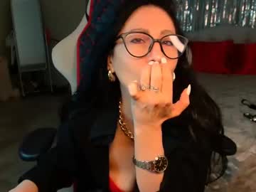 Leilamurray Chaturbate stream image from May 21, 2025