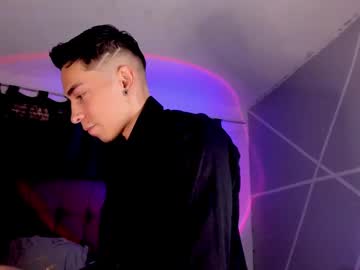 Liam_L1 Chaturbate stream image from May 21, 2025