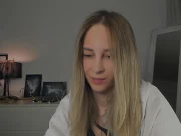 Brooxa Chaturbate stream image from May 21, 2025
