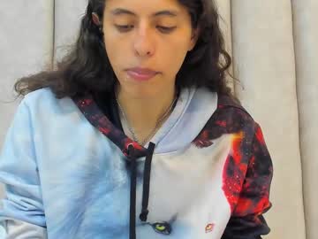 Freyamoller Chaturbate stream image from May 21, 2025