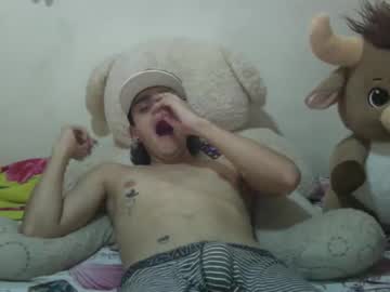 Milu_And_Thiago Chaturbate stream image from May 21, 2025
