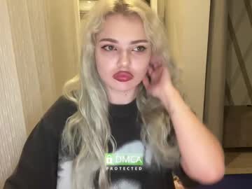 Ice_Kitten Chaturbate stream image from May 21, 2025