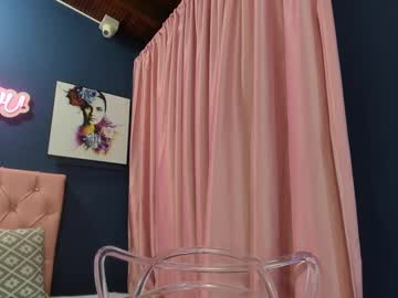 Yasmin_Bigtits Chaturbate stream image from May 21, 2025
