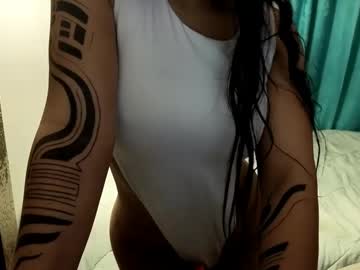 Angellaisabella Chaturbate stream image from May 21, 2025