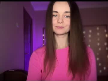 Lanaloulou Chaturbate stream image from May 21, 2025