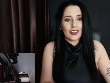 Missdyaa Chaturbate stream image from May 21, 2025