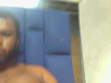 Riasco Chaturbate stream image from May 21, 2025