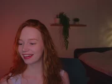 Carolinnk Chaturbate stream image from May 21, 2025
