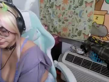 Mochi_Rainbow Chaturbate stream image from May 21, 2025