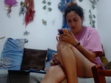 Jeans_And_Emma Chaturbate stream image from May 22, 2025