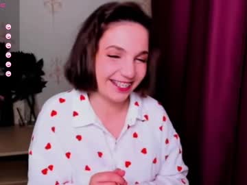 Kindhazelhere_ Chaturbate stream image from May 22, 2025