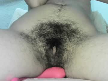 Matildamoist Chaturbate stream image from May 22, 2025