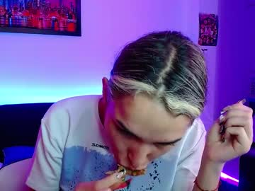 Niki_1998 Chaturbate stream image from May 22, 2025