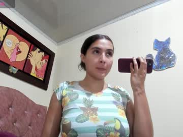 Violetalee Chaturbate stream image from May 22, 2025