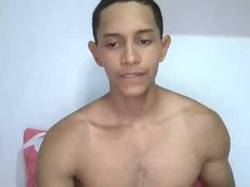 Billy_Willians21 Chaturbate stream image from May 22, 2025