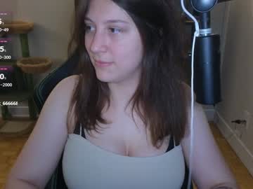 Alexa_Dream Chaturbate stream image from May 22, 2025