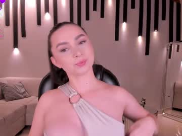 Aliceharperx Chaturbate stream image from May 22, 2025