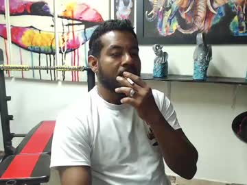 Blade_Foxx Chaturbate stream image from May 22, 2025