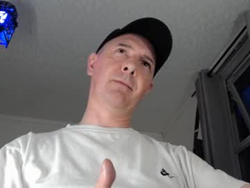 Mikieamore Chaturbate stream image from May 22, 2025
