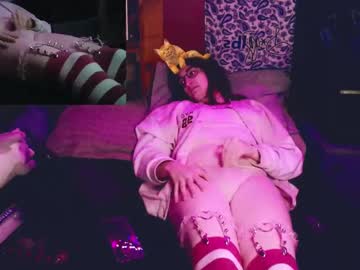 Femboy_Tryp Chaturbate stream image from May 22, 2025