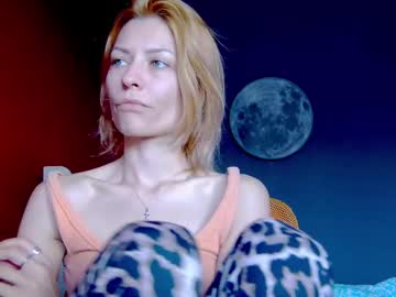 Karoline121 Chaturbate stream image from May 22, 2025