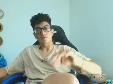 Tylerwhiite_ Chaturbate stream image from May 22, 2025